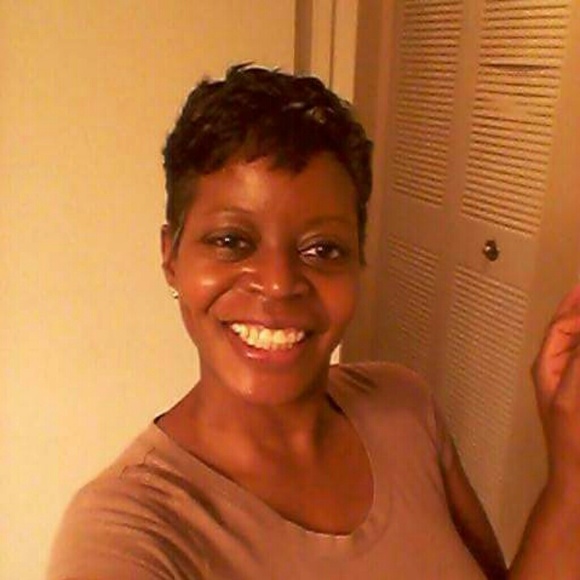 Meet your Posh Ambassador, Sandra - Picture 5 of 7